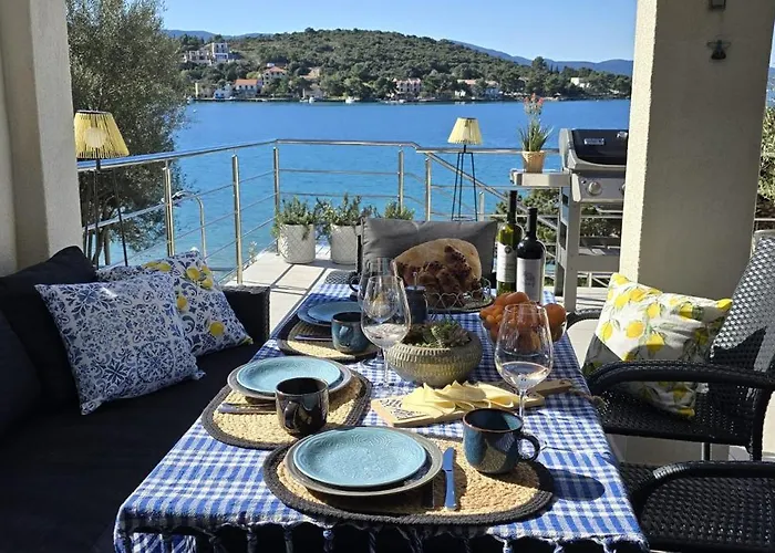 Villa Ruzmarin Lovište