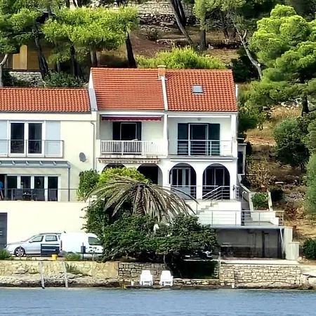 Ruzmarin * Loviste